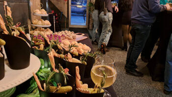 Photo des aliments présents dans le buffet offert lors de l'événement.