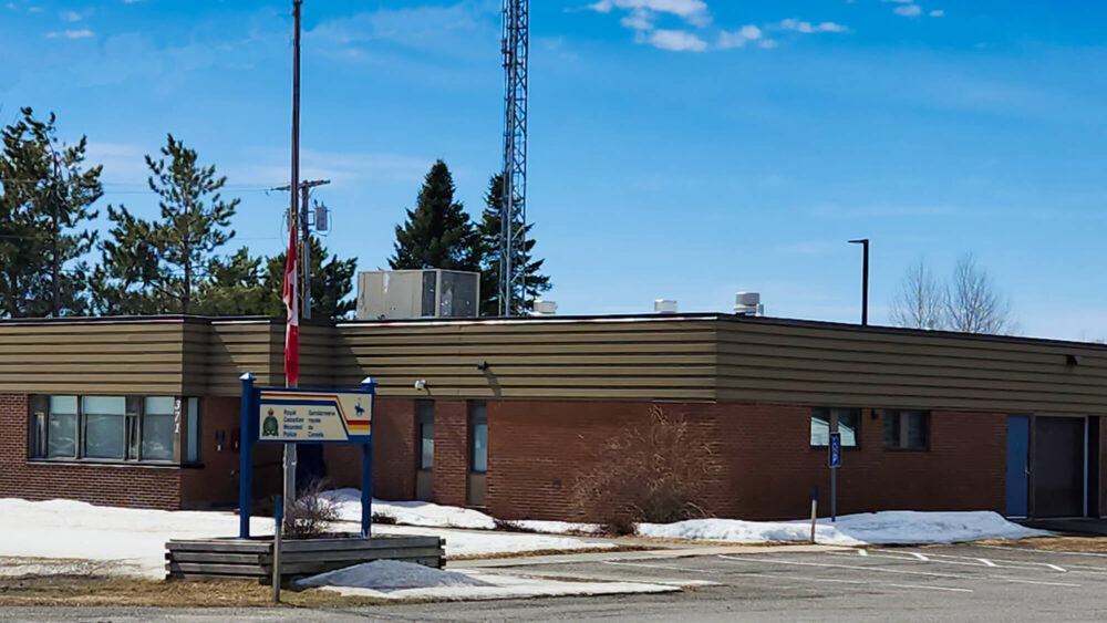 Poste de police de la GRC de Saint-Quentin.